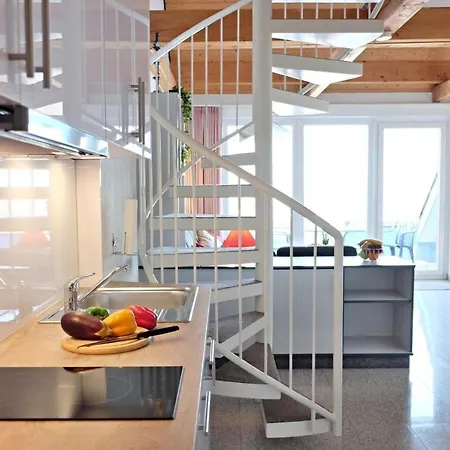 Tolle Ferienwohnung Mit Meerblick - Fördeblick 13 Apartment Laboe